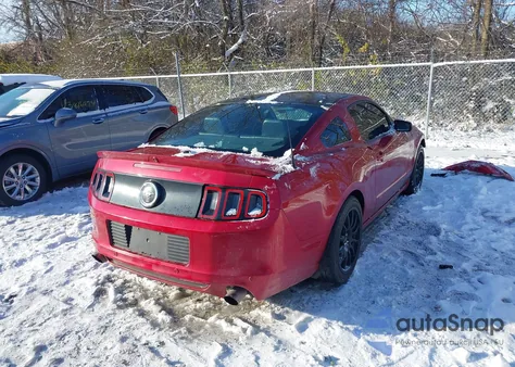 2013 Ford Mustang V6 Premium из США, поврежденный, VIN 1ZVBP8AM3D5199927